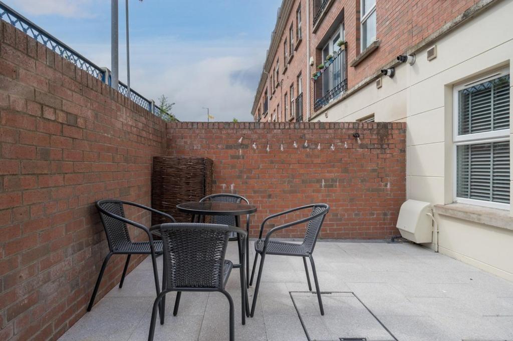 Central Belfast Apartments Chill R&R מראה חיצוני תמונה